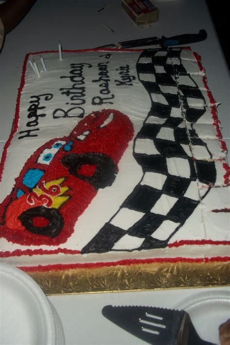 Cars Mcqueen Disney Cars - CakeCentral.com