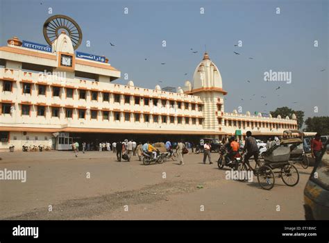 Varanasi Railway Station Stock Photos & Varanasi Railway Station Stock ...