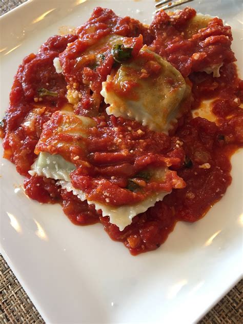 [Homemade] Meat Ravioli w/Red Sauce : food