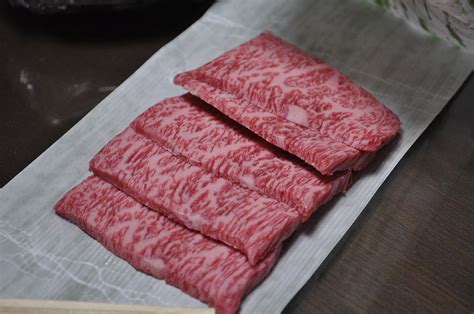 File:Sliced Matsusaka wagyu beef.jpg - Wikipedia