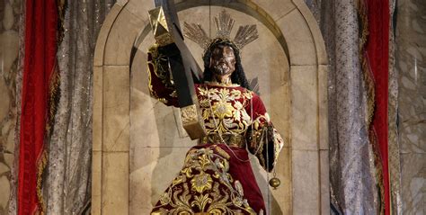 BLACK NAZARENE: Its Origin and Description in Quiapo Church - It's More Fun With Juan