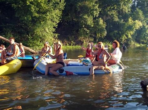 Meramec River Float trip, been on many of these! | River float trip ...