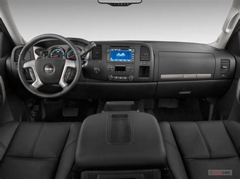 2010 GMC Sierra 1500 Hybrid Pictures: Dashboard | U.S. News & World Report