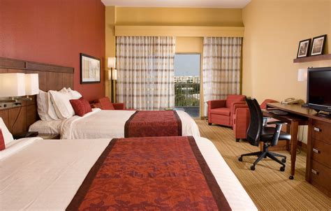 Courtyard Charleston Waterfront-Queens Sofa Bed 2 http://www.marriott.com/hotels/travel/chscy ...