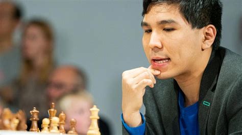 Wesley So beats Magnus Carlsen in Skilling Open