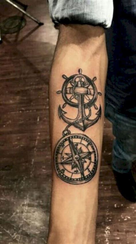 Compass tattoos – meaning and fantastic design ideas for men