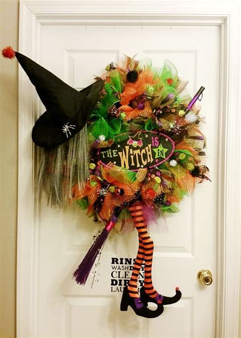 Halloween themes decorations, Halloween wreath, Halloween door decorations