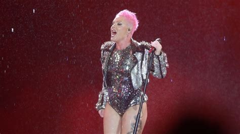 Pink pauses opening concert in Sydney on Friday night after pregnant ...