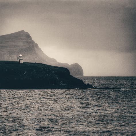 photo hebrides: lighthouse, Waternish Point