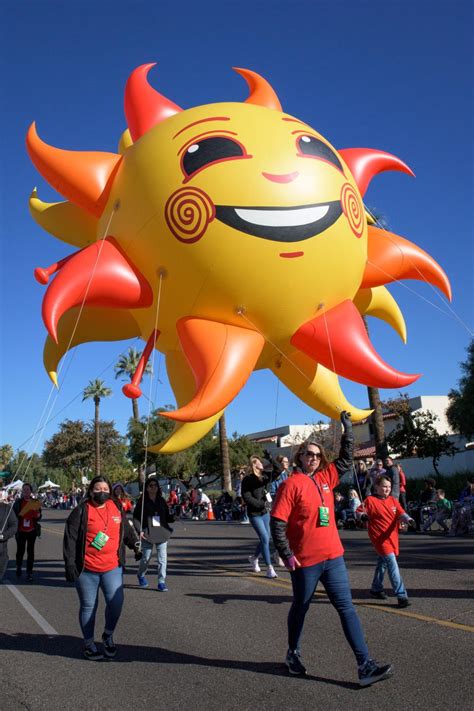 Fiesta Bowl Parade 2022 in Phoenix: Here's the route, the start time and how to watch