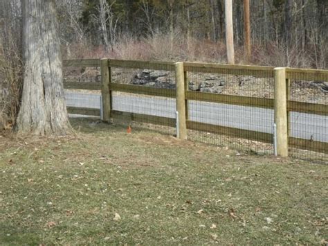 Fence Idea for Small Dog - AyanaHouse