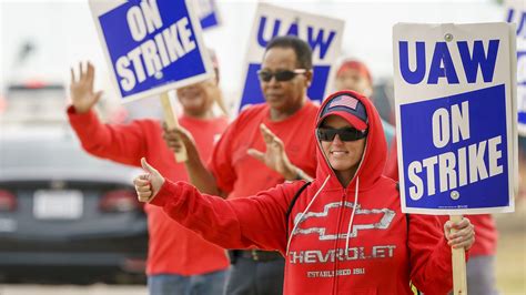 40-day GM strike comes to a close as workers in Arlington, elsewhere ...