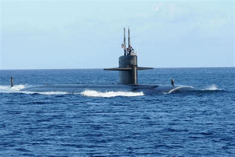 Los Angeles Class Fast Attack Submarine | Military.com