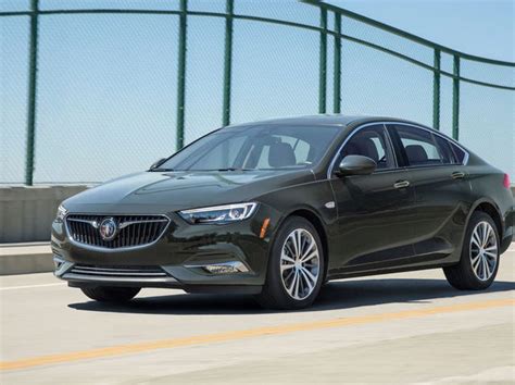 2020 Buick Regal Sportback Review, Pricing, and Specs