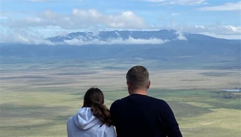 Rhino Ngorongoro Crater Safari - Wildlife Adventure