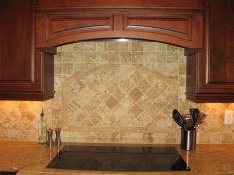 travertine backsplash | Travertine backsplash, Brick backsplash kitchen, Beige kitchen