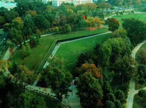 Maya Lin Vietnam veteran's memorial | Maya lin, Vietnam memorial, Vietnam veterans memorial