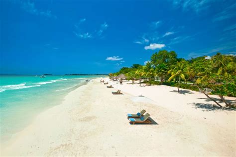 Beaches Negril, Jamaica | Blue Bay Travel