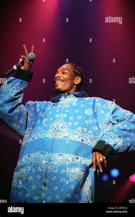 Snoop dogg 1996 hi-res stock photography and images - Alamy