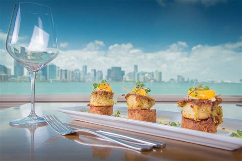 5 Best Miami Brunch Spots with a View