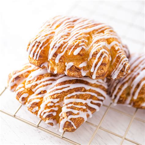 Dutchland’s Infamous Bear Claw | dutchlandfoods.com