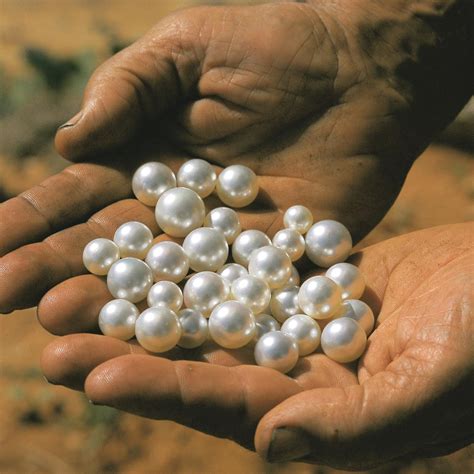 The history of pearls: one of nature's greatest miracles and its use in ...