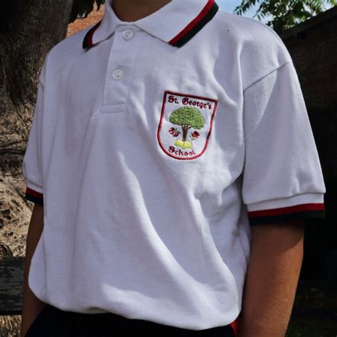 Uniformes del Saint George's School