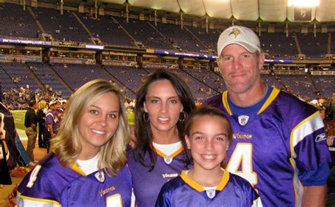 Brett Favre: The Hall Of Famers Story Fans Should Know About | Page 37 ...