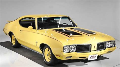 Grab A Sebring Yellow 1970 Oldsmobile Cutlass Rallye 350