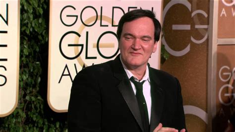 Quentin Tarantino Golden Globe Awards Fashion Arrivals (2016) | ScreenSlam - YouTube