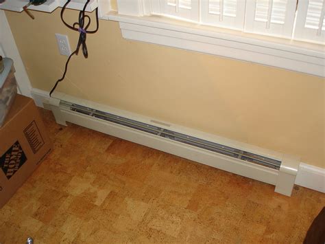 DEELAT Blog: Electric Baseboard Heaters: Tips for Buyers