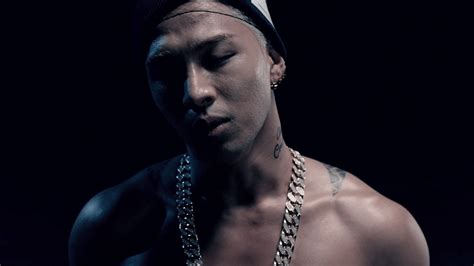 TUNE OF THE WEEK: Taeyang “Eyes, Nose, Lips” – Zombie Mamma