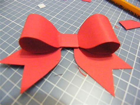 Making amazing paper BOW’S!! | Paper bow, Paper bows tutorial, Paper bows diy