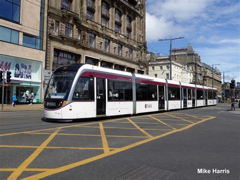 Edinburgh tram - LET'S EXPLORE TRAVELING UNIVERSE