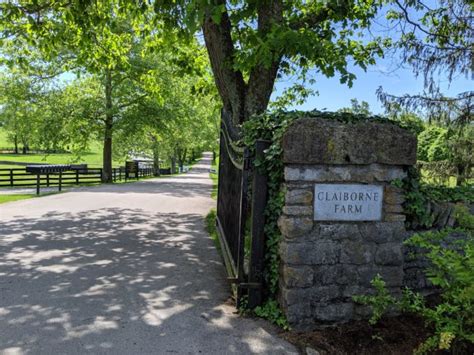 Touring Claiborne Farm, The Resting Place Of Secretariat In Paris, Kentucky - No Home Just Roam