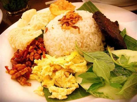 Jennilicious N' Me: Scented Coconut Rice (Nasi Uduk)