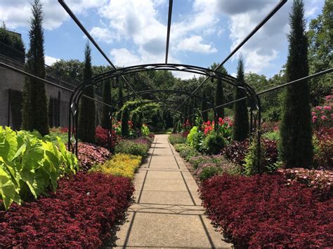 Cheekwood Botanical Gardens & Museum Photos - GayCities Nashville