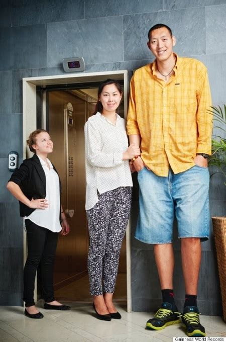 Meet The World's Tallest Married Couple (photos) - Celebrities - Nigeria