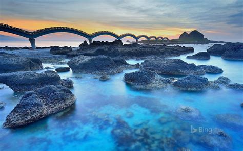 Sanxiantai Dragon Bridge in Taitung, Taiwan - Image Abyss