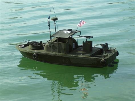 READY TO RUN – 26CC GAS POWERED RC US NAVY RIVER PATROL BOAT 105 – VIETNAM WAR | The Scale ...