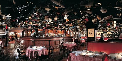 11 Classic New York City Restaurants - NYC's Historic and Famous Restaurants