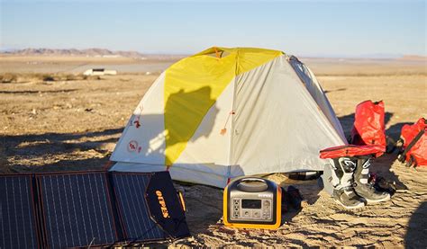 Top 10 Camping Gadgets That Everyone Should Have While Camping