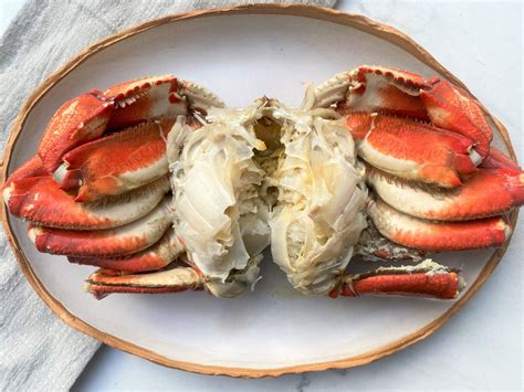 How To Steam Dungeness Crab - Low Carb Simplified