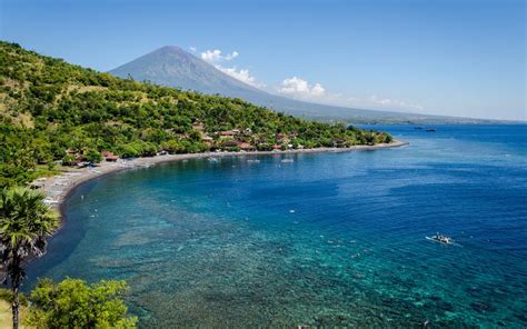 Best time to visit Bali is all year long. Bali wet season or Bali dry season.