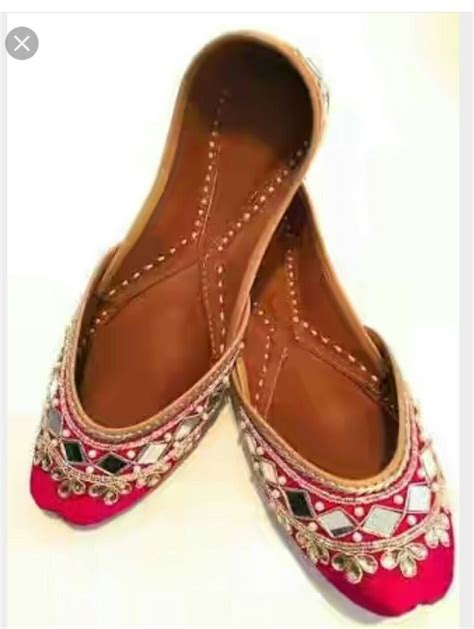 Pin by Δfantasia on We love punjabi jutti | Indian shoes, Trendy shoes, Jutti