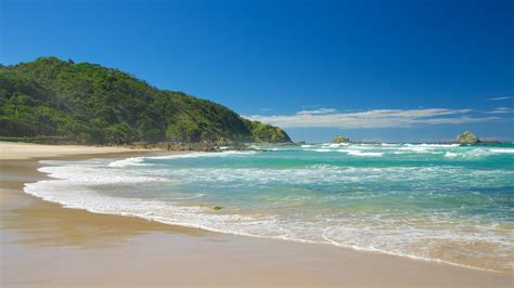 Kings Beach, New South Wales holiday accommodation: holiday houses ...