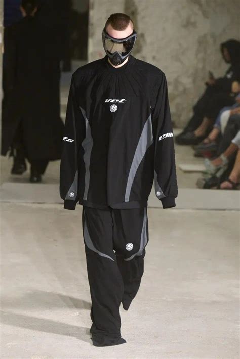 Vetements Men's Spring 2023 Paris - Fashionably Male in 2022 | Streetwear men outfits, Men ...