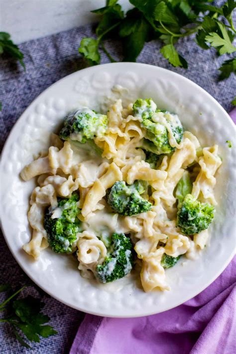 Gigli Pasta with Broccoli and Vegan White Sauce - Very Veganish