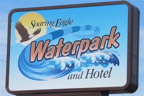 Soaring Eagle Waterpark and Hotel Review - RaulersonGirlsTravel