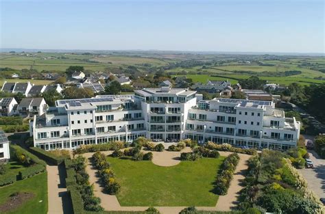 Cornwall's St Moritz Hotel Introduces The Anti-Social Club